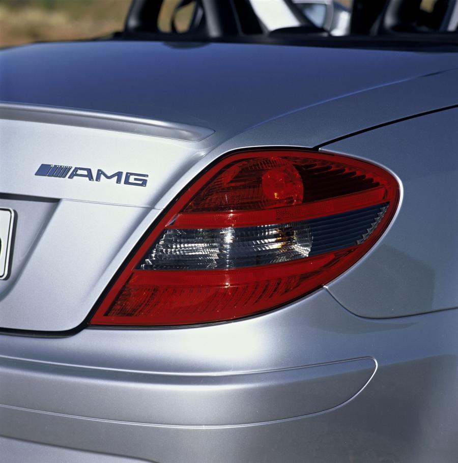  Mercedes-Benz SLK55 AMG 2005 года  (фото 47 из 96)